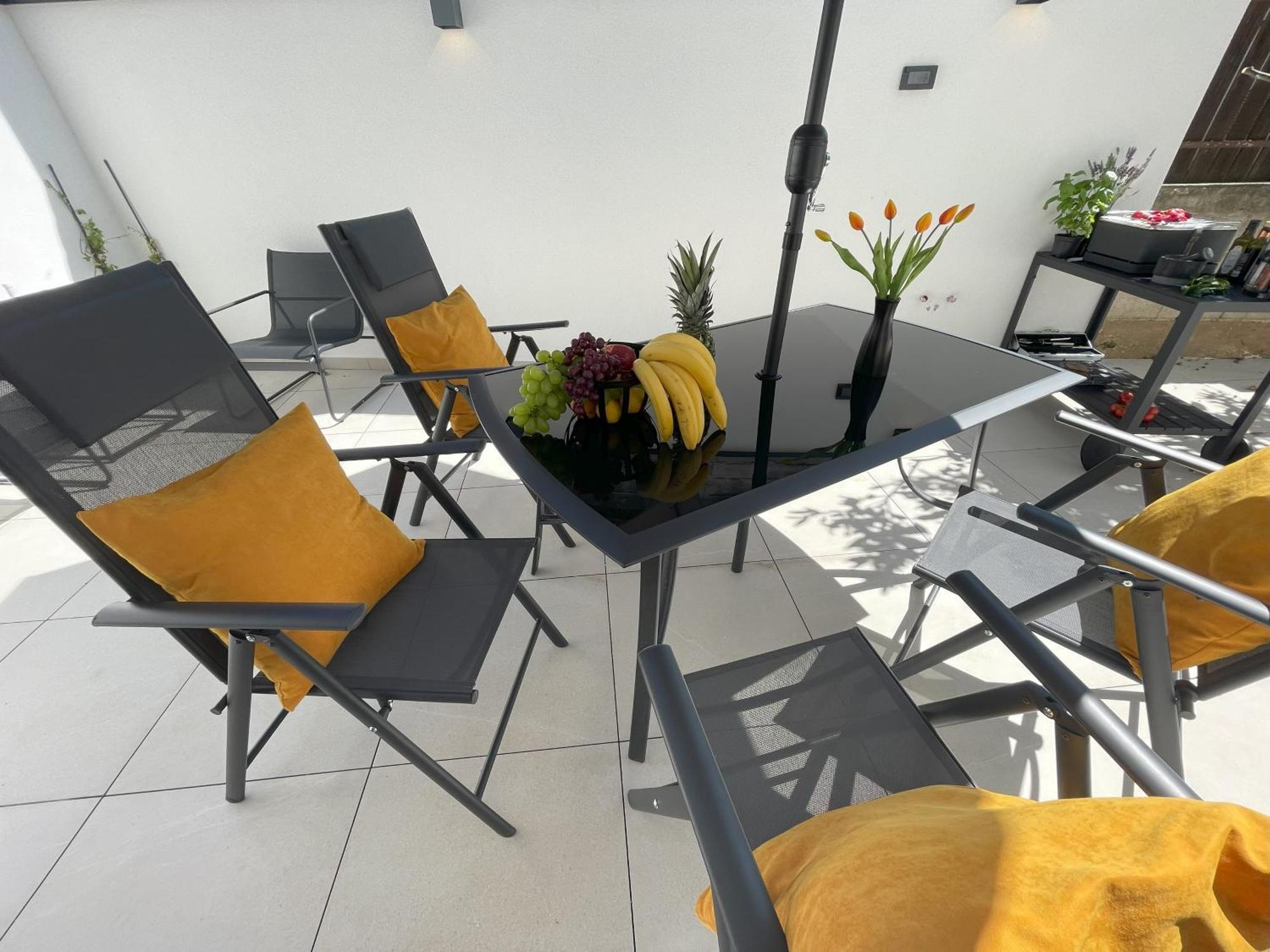 Valkane Beach Apartments Pula Bagian luar foto